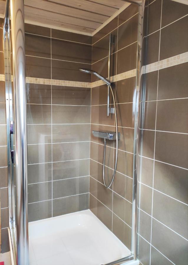 סרפונטיין Lacs De L'Eau D'Heure Chez Oma מראה חיצוני תמונה